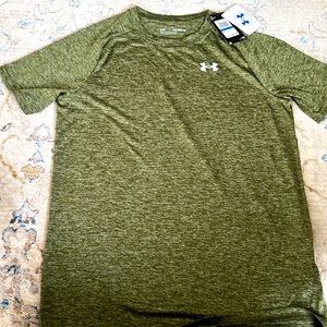 Under Armor NWT boys top
